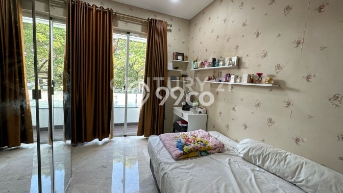 Siap Huni Rumah Mewah 4 Kamar di Kemayoran Dekat ke Mana Pun Siap Huni Rumah Mewah 4 Kamar di Kemayoran Dekat ke Mana Pun