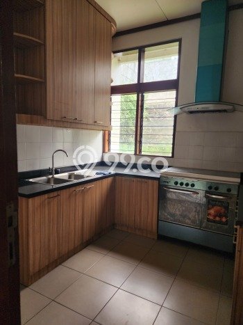 Disewakan Rumah Strategis di Kuningan LT 540m2 / LB 450m2 Siap Huni Disewakan Rumah Strategis di Kuningan LT 540m2 / LB 450m2 Siap Huni