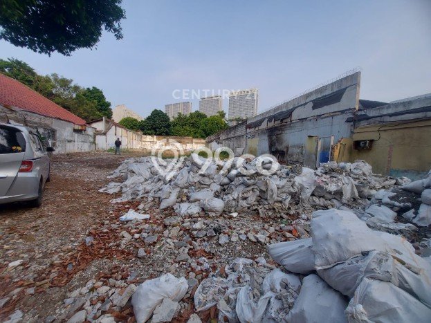 Lahan Sewa di Menteng Jakarta Pusat dengan Luas 1000m2 Lahan Sewa di Menteng Jakarta Pusat dengan Luas 1000m2