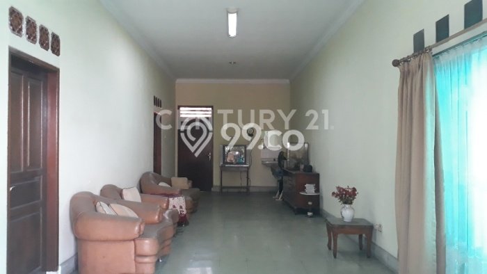 Siap Huni Hunian Elit 5 Kamar di Jatinegara Dekat ke Mana Pun Siap Huni Hunian Elit 5 Kamar di Jatinegara Dekat ke Mana Pun