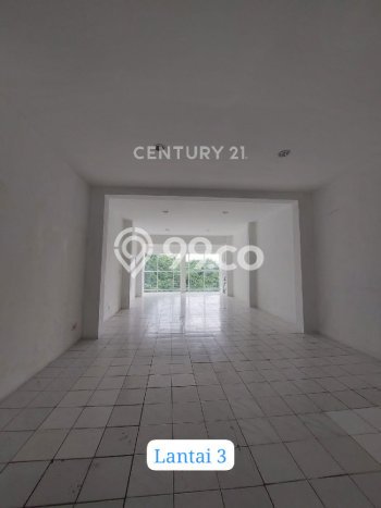 Ruko Dijual di Prime Area Jakarta Selatan Luas 300m2 Ruko Dijual di Prime Area Jakarta Selatan Luas 300m2