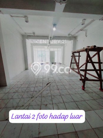 Ruko Dijual di Prime Area Jakarta Selatan Luas 300m2 Ruko Dijual di Prime Area Jakarta Selatan Luas 300m2