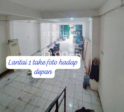 Ruko Dijual di Prime Area Jakarta Selatan Luas 300m2 Ruko Dijual di Prime Area Jakarta Selatan Luas 300m2