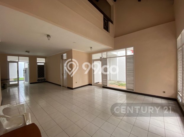 Rumah Elit Modern Tanpa Renovasi di Gandaria Jakarta Selatan Rumah Elit Modern Tanpa Renovasi di Gandaria Jakarta Selatan