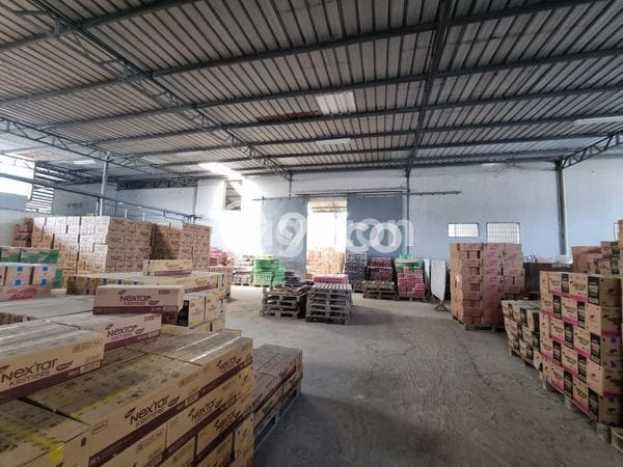 Gudang Disewa di Jakarta Barat dengan LB 1500m2 Area Komersial Ramai Gudang Disewa di Jakarta Barat dengan LB 1500m2 Area Komersial Ramai