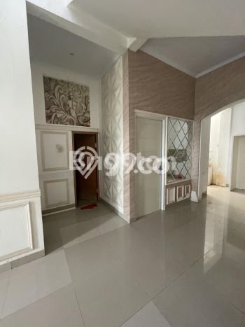 Rumah Strategis Minimalis Lb 160m2 di Karang Tengah, Tangerang Rumah Strategis Minimalis Lb 160m2 di Karang Tengah, Tangerang
