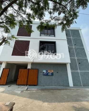 Peluang Investasi! Rumah Kost Dijual di Dramaga, Bogor, 25 KT, 25 KM, Luas 580m2 Peluang Investasi! Rumah Kost Dijual di Dramaga, Bogor, 25 KT, 25 KM, Luas 580m2