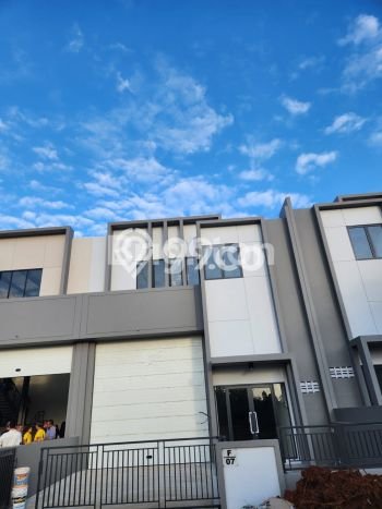 Dijual! Gudang di BSD Tangerang LT 180m2 / LB 105m2 Kawasan Strategis Dijual! Gudang di BSD Tangerang LT 180m2 / LB 105m2 Kawasan Strategis