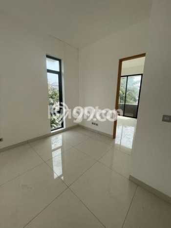 Rumah Luxury Modern Siap Huni di Meruya Jakarta Barat Rumah Luxury Modern Siap Huni di Meruya Jakarta Barat
