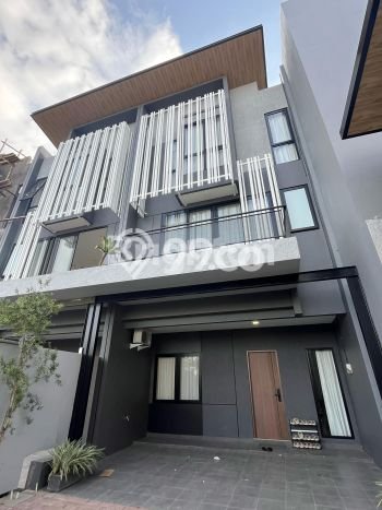 Siap Huni Rumah Mewah 4 Kamar di Jagakarsa Dekat ke Mana Pun Siap Huni Rumah Mewah 4 Kamar di Jagakarsa Dekat ke Mana Pun