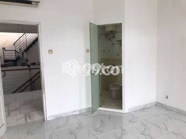 Dijual Hunian Rumah Terawat 3 KT di Duta Garden, Tangerang Dijual Hunian Rumah Terawat 3 KT di Duta Garden, Tangerang
