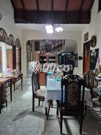 Investasi Kost Dijual di Tebet, Jakarta Selatan, Spesifikasi 8 KT, 3 KM, 300m2 Investasi Kost Dijual di Tebet, Jakarta Selatan, Spesifikasi 8 KT, 3 KM, 300m2