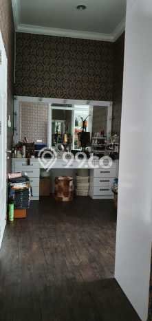 Rumah Mewah Siap Huni LT 200m2 di Cengkareng, Jakarta Barat Rumah Mewah Siap Huni LT 200m2 di Cengkareng, Jakarta Barat