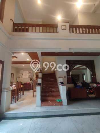 Hunian Modern dengan LT 900m2 & LB 1200m2 Dikontrakkan di Lippo Karawaci Hunian Modern dengan LT 900m2 & LB 1200m2 Dikontrakkan di Lippo Karawaci