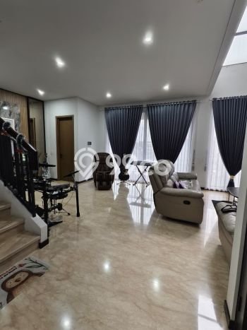Jarang Ada! Rumah Kontrakan 4 Kamar Bagus Siap Huni BSD City Jarang Ada! Rumah Kontrakan 4 Kamar Bagus Siap Huni BSD City