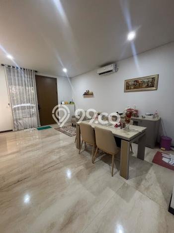 Disewakan! Rumah 4 Kamar Tidur &
5 Kamar Mandi di BSD City, Tangerang Disewakan! Rumah 4 Kamar Tidur &
5 Kamar Mandi di BSD City, Tangerang