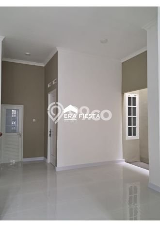 Jual Rumah Bagus Siap Huni LB 80m2 di BSD, Tangerang Selatan Jual Rumah Bagus Siap Huni LB 80m2 di BSD, Tangerang Selatan