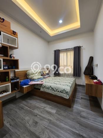 Dijual Rumah Mewah Megah Dengan View Cantik di Gading Serpong, Tangerang Dijual Rumah Mewah Megah Dengan View Cantik di Gading Serpong, Tangerang