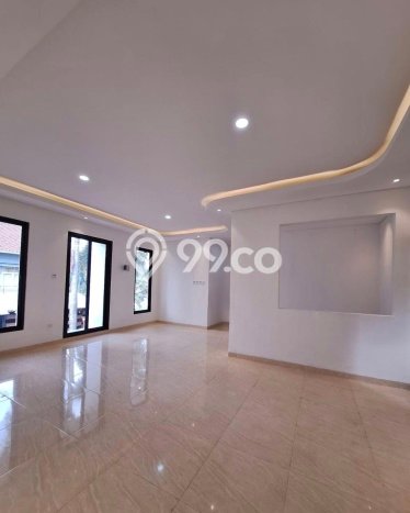 Rumah Mewah LB 400m2 Siap Huni Desain Elegan di Lippo Karawaci, Tangerang Rumah Mewah LB 400m2 Siap Huni Desain Elegan di Lippo Karawaci, Tangerang