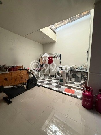 Jual Rumah Mewah Elegan Dengan View Cantik di Duta Garden, Jakarta Barat Jual Rumah Mewah Elegan Dengan View Cantik di Duta Garden, Jakarta Barat