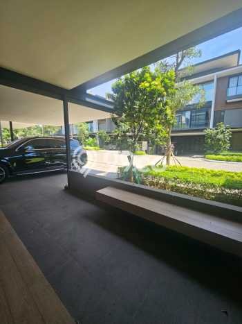Siap Huni Rumah Mewah 5 Kamar di BSD Dekat ke Mana Pun Siap Huni Rumah Mewah 5 Kamar di BSD Dekat ke Mana Pun