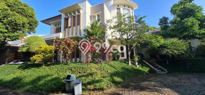 Hunian Mewah LB 281m2 Siap Pakai Desain Elegan di Geger Kalong, Bandung Hunian Mewah LB 281m2 Siap Pakai Desain Elegan di Geger Kalong, Bandung