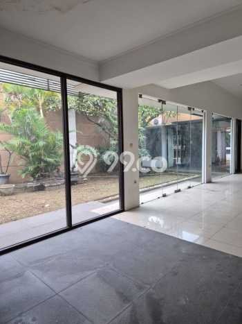 Dijual Rumah Premium dengan Fasilitas Sekitar Komplit di Batununggal, Bandung Dijual Rumah Premium dengan Fasilitas Sekitar Komplit di Batununggal, Bandung