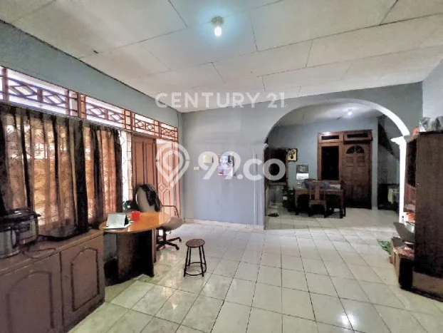Dijual Rumah 3 Kamar Lokasi Ideal Bagus dan Strategis di Senen Dijual Rumah 3 Kamar Lokasi Ideal Bagus dan Strategis di Senen