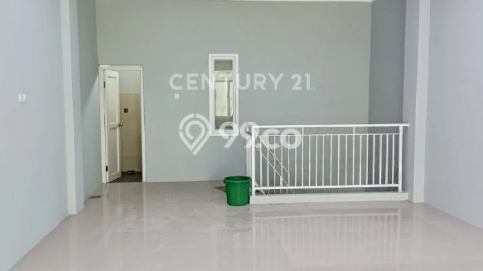 Ruko untuk disewa di Ciracas punya LT 320m2 & LB 66m2 harga sewa kompetitif Ruko untuk disewa di Ciracas punya LT 320m2 & LB 66m2 harga sewa kompetitif
