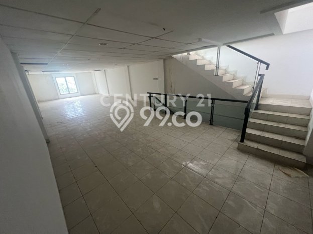 Ruko Komersial Dijual di Pancoran Jakarta Selatan LT 155m2 & LB 615m2 Ruko Komersial Dijual di Pancoran Jakarta Selatan LT 155m2 & LB 615m2
