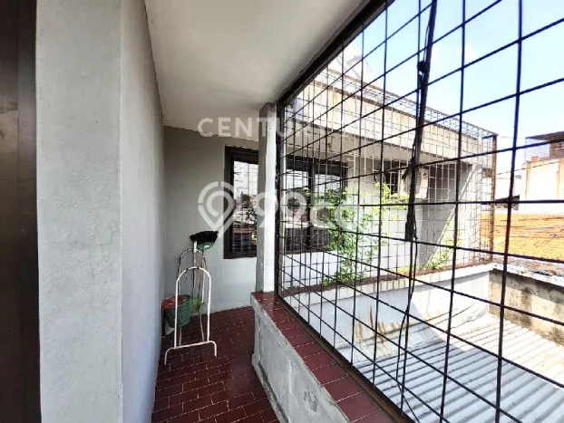 Dijual Rumah 3 Kamar Lokasi Ideal Bagus dan Strategis di Senen Dijual Rumah 3 Kamar Lokasi Ideal Bagus dan Strategis di Senen