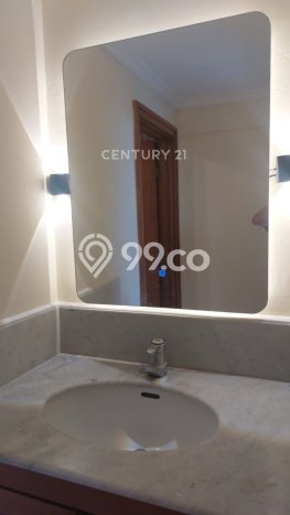 Apartemen Terawat Dijual di Jakarta Selatan Spesifikasi 3 KT, 2 KM Apartemen Terawat Dijual di Jakarta Selatan Spesifikasi 3 KT, 2 KM