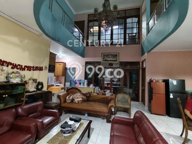 Rumah Luxury Modern Tanpa Renovasi di Cibubur Jakarta Timur Rumah Luxury Modern Tanpa Renovasi di Cibubur Jakarta Timur
