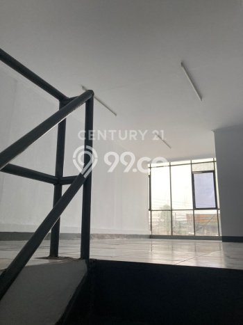 Ruko Disewa di Kramat Jati, Jakarta Timur, LT 200m2 / LB 100m2 Ruko Disewa di Kramat Jati, Jakarta Timur, LT 200m2 / LB 100m2