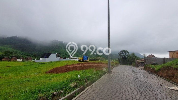 Tanah Kavling Dijual di Puncak, Bogor dengan Luas Tanah 240m2 Tanah Kavling Dijual di Puncak, Bogor dengan Luas Tanah 240m2