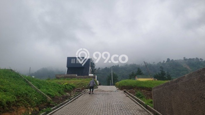 Tanah Kavling Dijual di Puncak, Bogor dengan Luas Tanah 240m2 Tanah Kavling Dijual di Puncak, Bogor dengan Luas Tanah 240m2