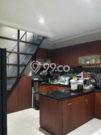Ready to Use! Luxury House LT 180m2 Desain Elegan di Bintaro Ready to Use! Luxury House LT 180m2 Desain Elegan di Bintaro