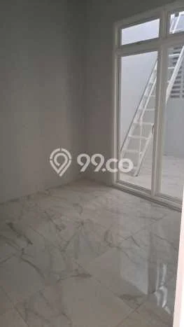 Disewakan! Rumah 2 Kamar Tidur &
2 Kamar Mandi di Citra Garden, Jakarta Barat Disewakan! Rumah 2 Kamar Tidur &
2 Kamar Mandi di Citra Garden, Jakarta Barat