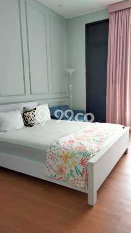 Ready to Use! Premium House LT 164m2 Desain Elegan di Pekayon Ready to Use! Premium House LT 164m2 Desain Elegan di Pekayon