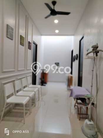 Ready to Use! Premium House LT 164m2 Desain Elegan di Pekayon Ready to Use! Premium House LT 164m2 Desain Elegan di Pekayon