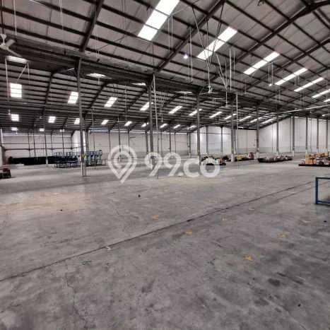LOKASI PREMIUM! Gudang di Narogong, Luas 3600m², Lokasi Komersial LOKASI PREMIUM! Gudang di Narogong, Luas 3600m², Lokasi Komersial