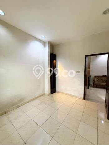 Jual Rumah Modern 4 KT di Gading Serpong, Tangerang Jual Rumah Modern 4 KT di Gading Serpong, Tangerang