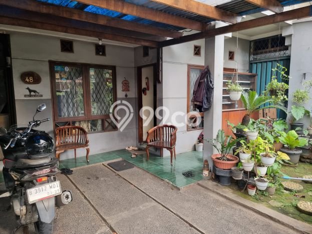 Rumah Modern Cantik 3 Kamar Siap Huni di Ciputat Rumah Modern Cantik 3 Kamar Siap Huni di Ciputat