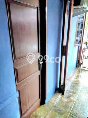 For Sale Rumah 4 Kamar Lokasi Ideal Nyaman dan Strategis di Serpong Utara For Sale Rumah 4 Kamar Lokasi Ideal Nyaman dan Strategis di Serpong Utara