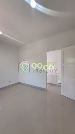 For Sale Hunian Rumah Terawat 2 KT di Gading Serpong, Tangerang For Sale Hunian Rumah Terawat 2 KT di Gading Serpong, Tangerang