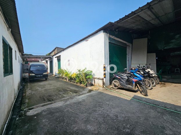 Unit Gudang Dijual di Jakarta Utara LT 1260m2 & LB 1260m2 Unit Gudang Dijual di Jakarta Utara LT 1260m2 & LB 1260m2
