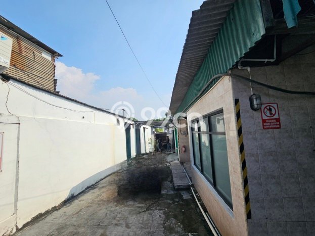 Unit Gudang Dijual di Jakarta Utara LT 1260m2 & LB 1260m2 Unit Gudang Dijual di Jakarta Utara LT 1260m2 & LB 1260m2