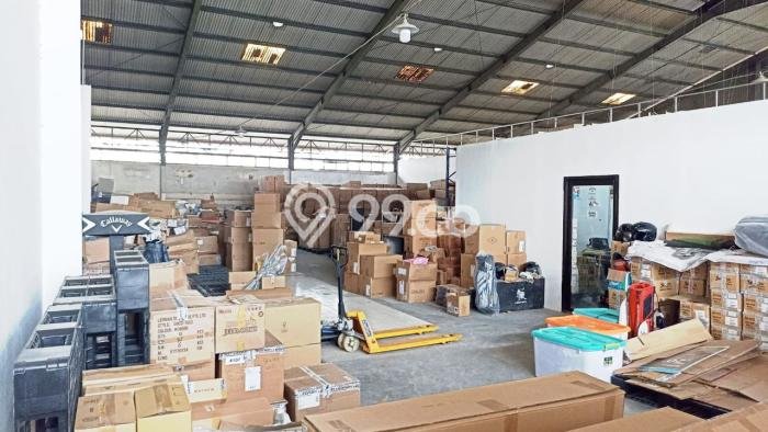 Gudang Dijual di Jakarta Utara LT 2860m2 & LB 1350m2 Lokasi Terbaik! Gudang Dijual di Jakarta Utara LT 2860m2 & LB 1350m2 Lokasi Terbaik!