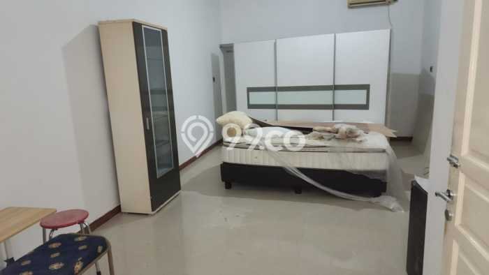 Disewakan! Rumah 3 Kamar Tidur &
2 Kamar Mandi di Surabaya Kota, Surabaya Disewakan! Rumah 3 Kamar Tidur &
2 Kamar Mandi di Surabaya Kota, Surabaya