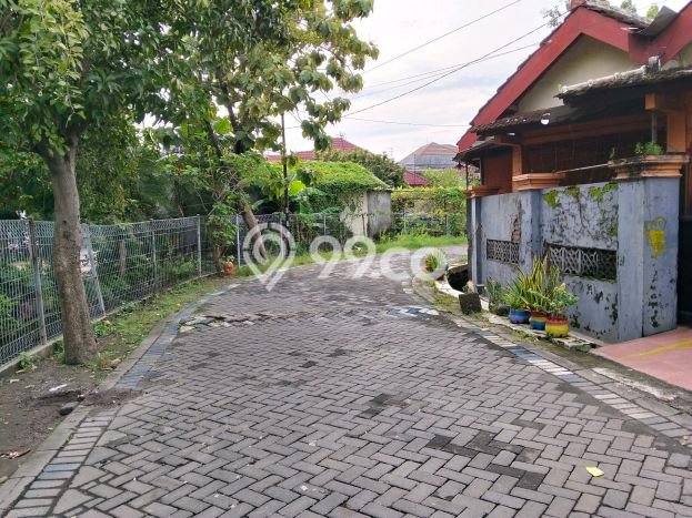 Dijual Kost Strategis di Sidoarjo, Sidoarjo 0 KT, 25 KM, Luas Bangunan 460m2 Dijual Kost Strategis di Sidoarjo, Sidoarjo 0 KT, 25 KM, Luas Bangunan 460m2